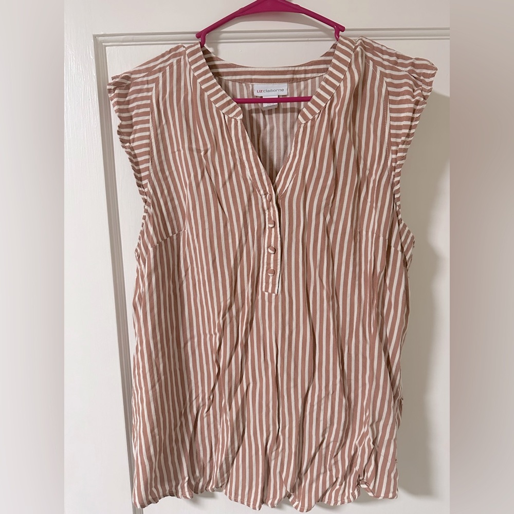 Liz Claiborne Short Sleeve Top